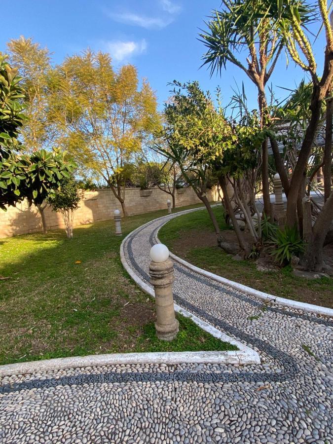 Nostrana Village Apartments Koskinou  Ngoại thất bức ảnh