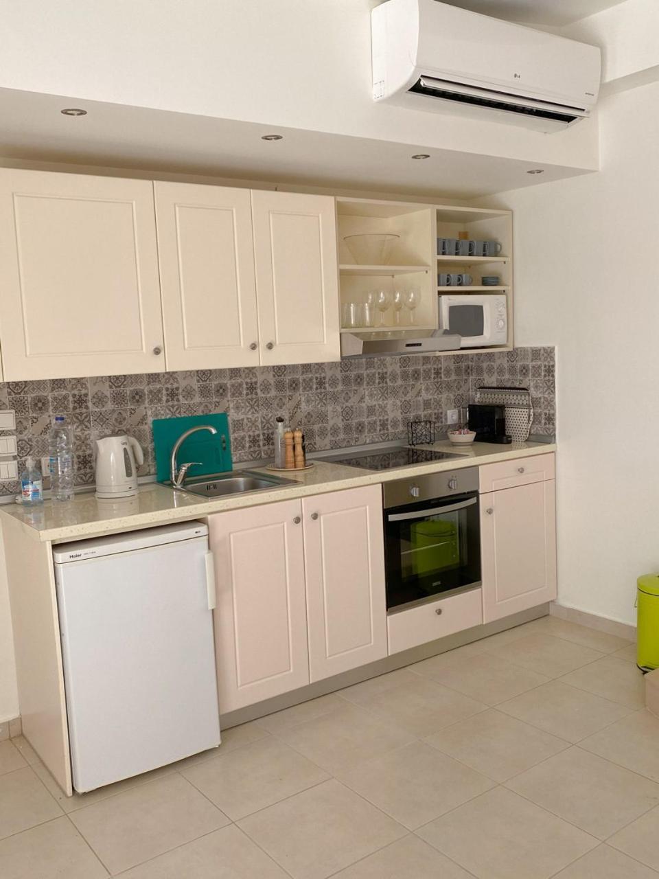 Nostrana Village Apartments Koskinou  Phòng bức ảnh